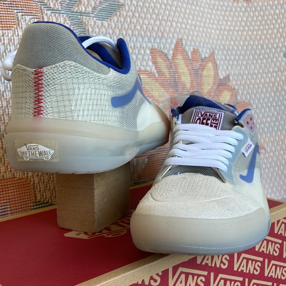 Vans Men’s Evdnt Rw Ultim
Color Wheel Creme
VN0A5DY5982
sneakers - Picture 10 of 16